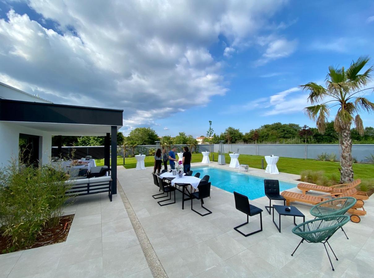 Villa Eni Medulin Sisan Heated Pool エクステリア 写真